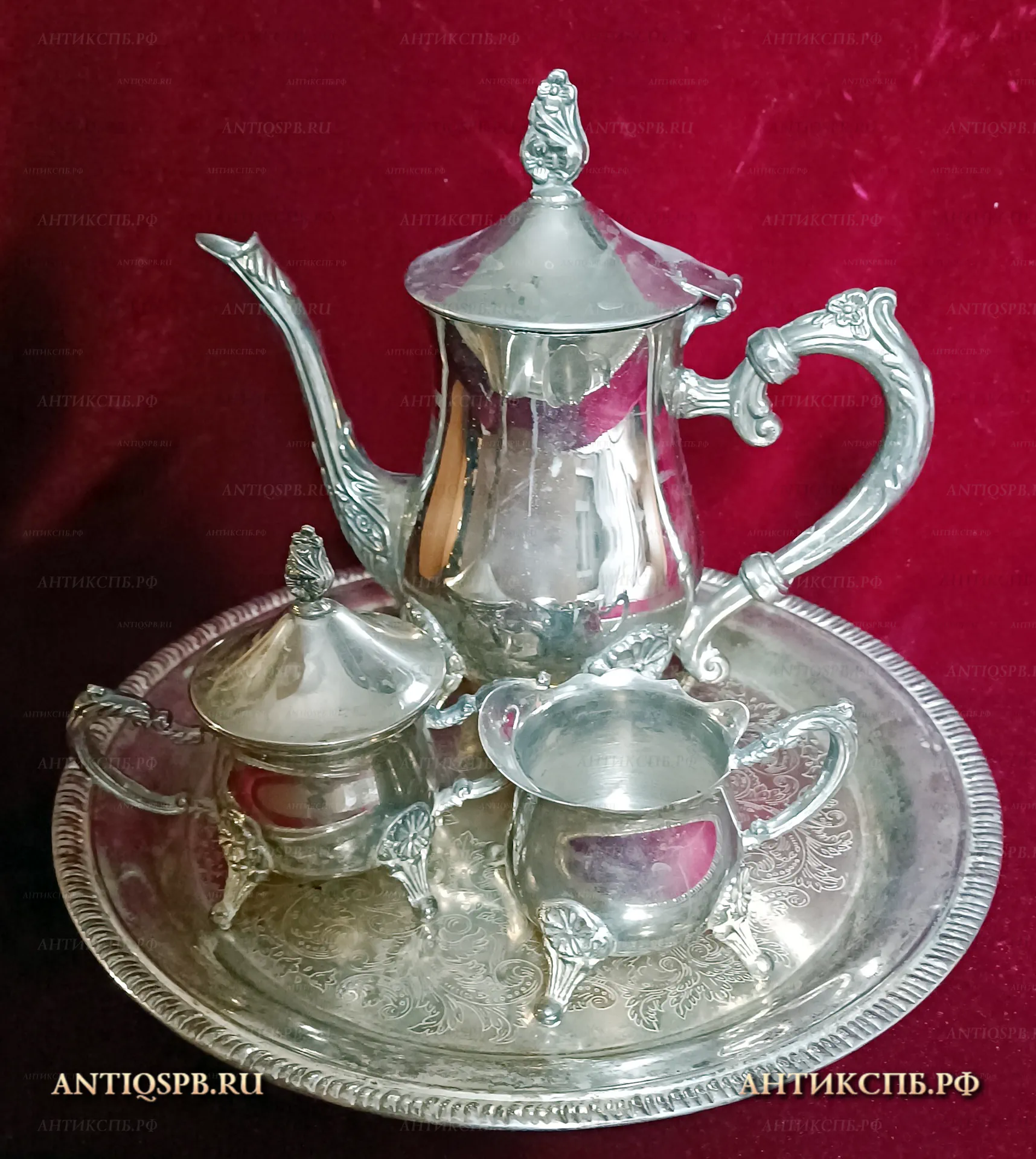 Кофейный сервиз: кофейник, сливочник, сахарница, поднос. Перв. пол. ХХ века. №22346