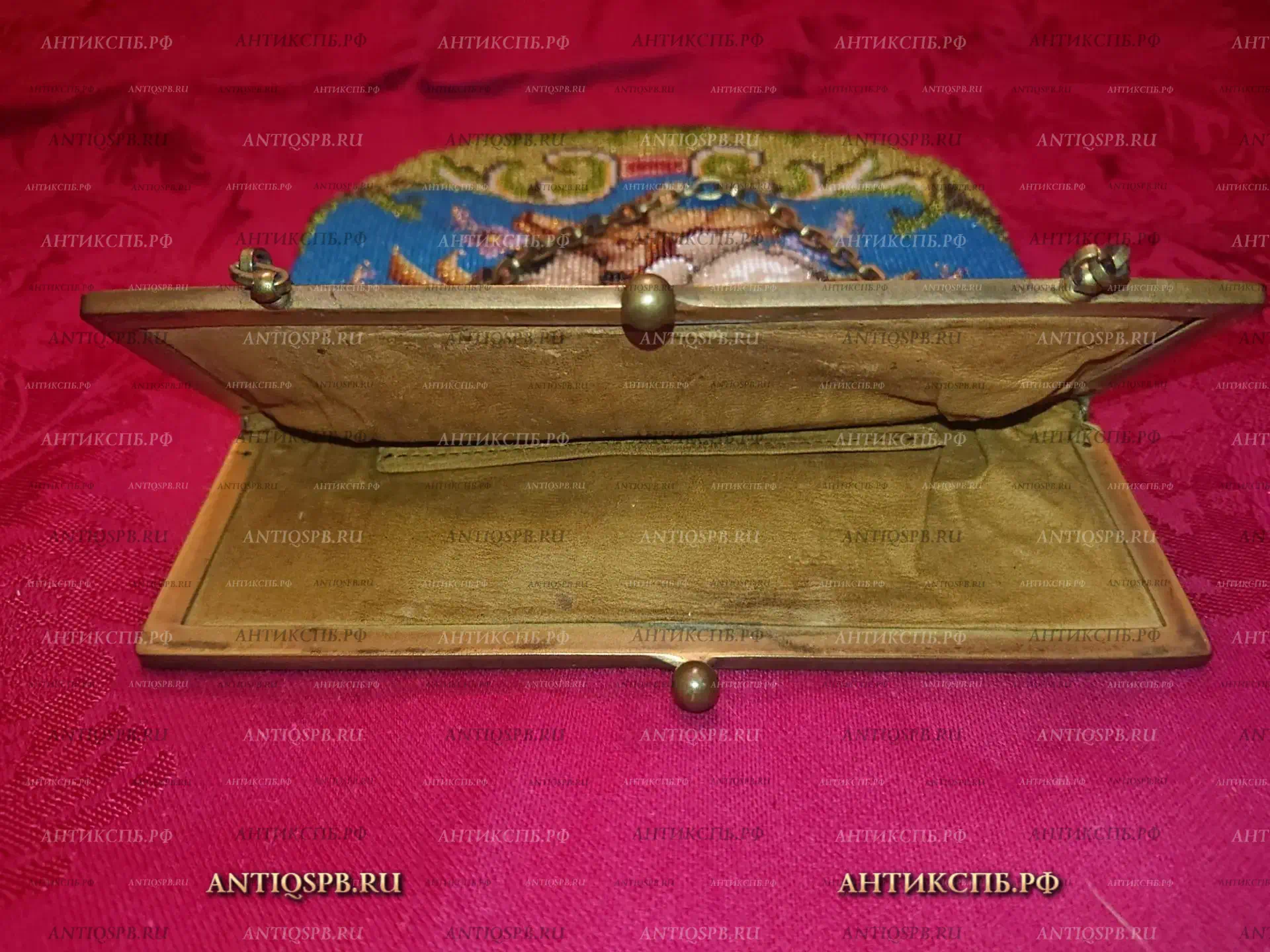 Сумочка старинная "Букет". Вышивка бисером. Европа. Вт. пол. ХIХ века. №33853